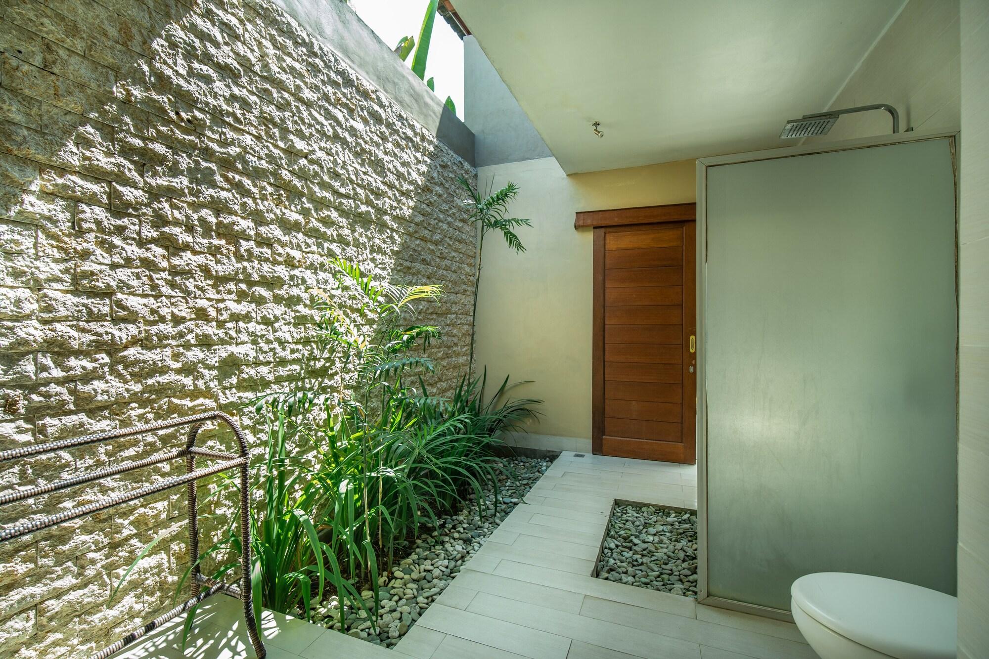 Ubud Lestari Villa Exterior foto