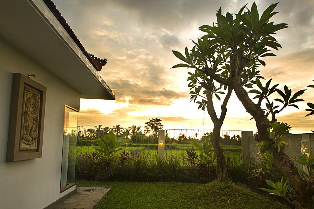 Ubud Lestari Villa Exterior foto